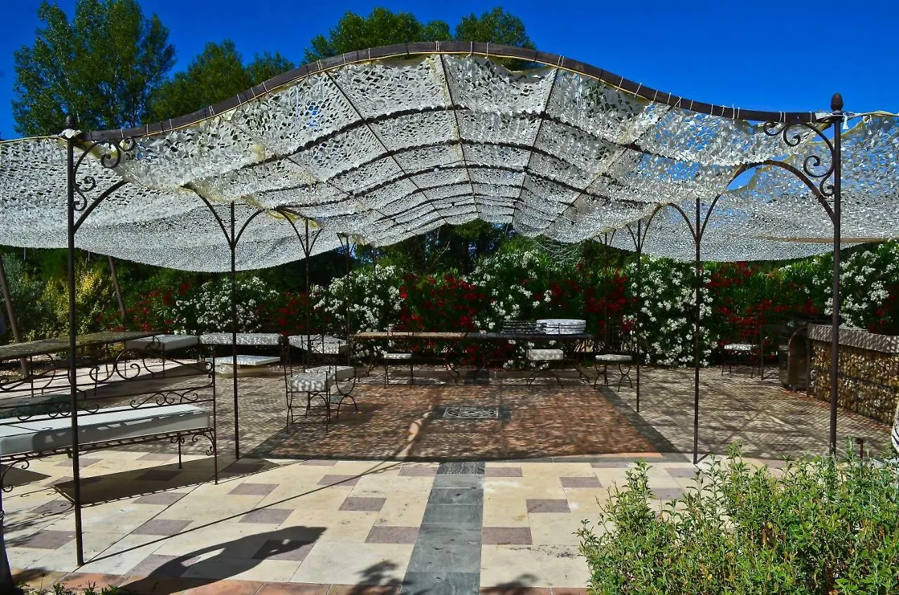 Hôtel Bastide De Mazan à Riez 0*,  France